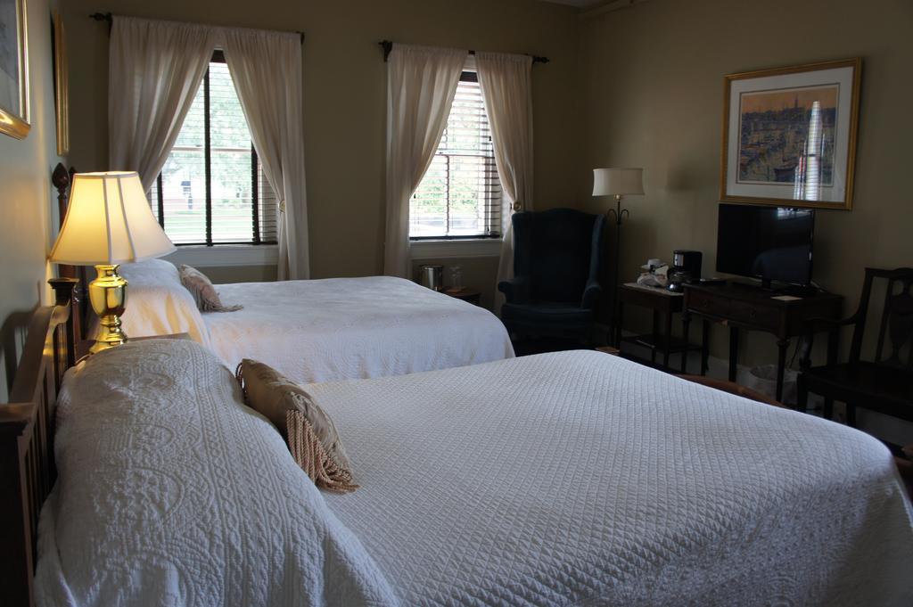 State House Inn Annapolis Szoba fotó